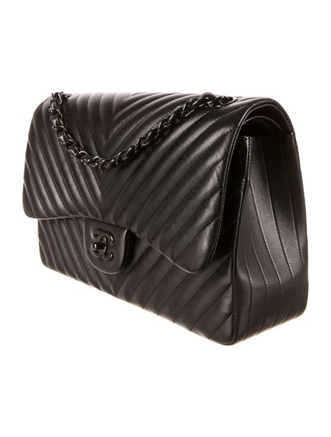 chanel so black chevron jumbo price